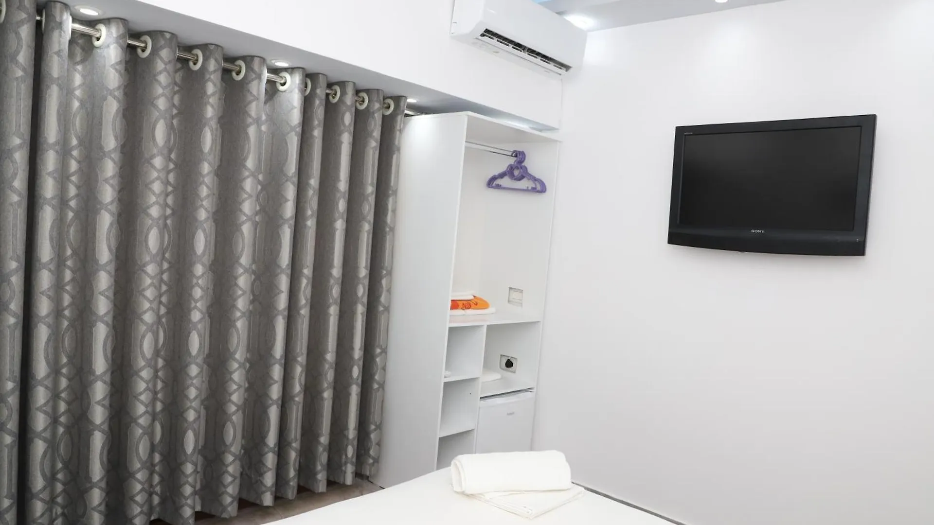 Vila Toska Berat Bed & Breakfast