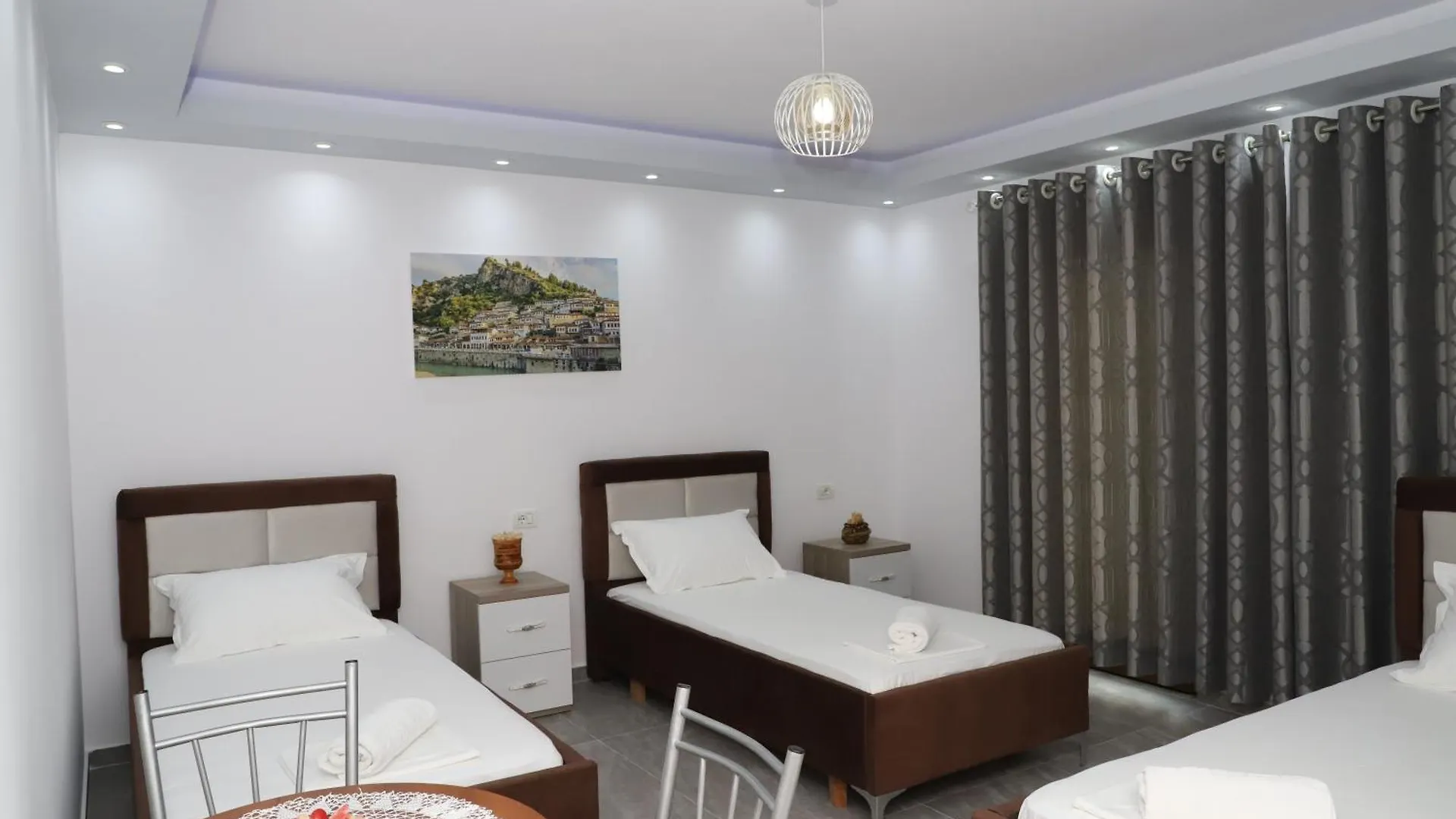 Vila Toska Berat Bed & Breakfast