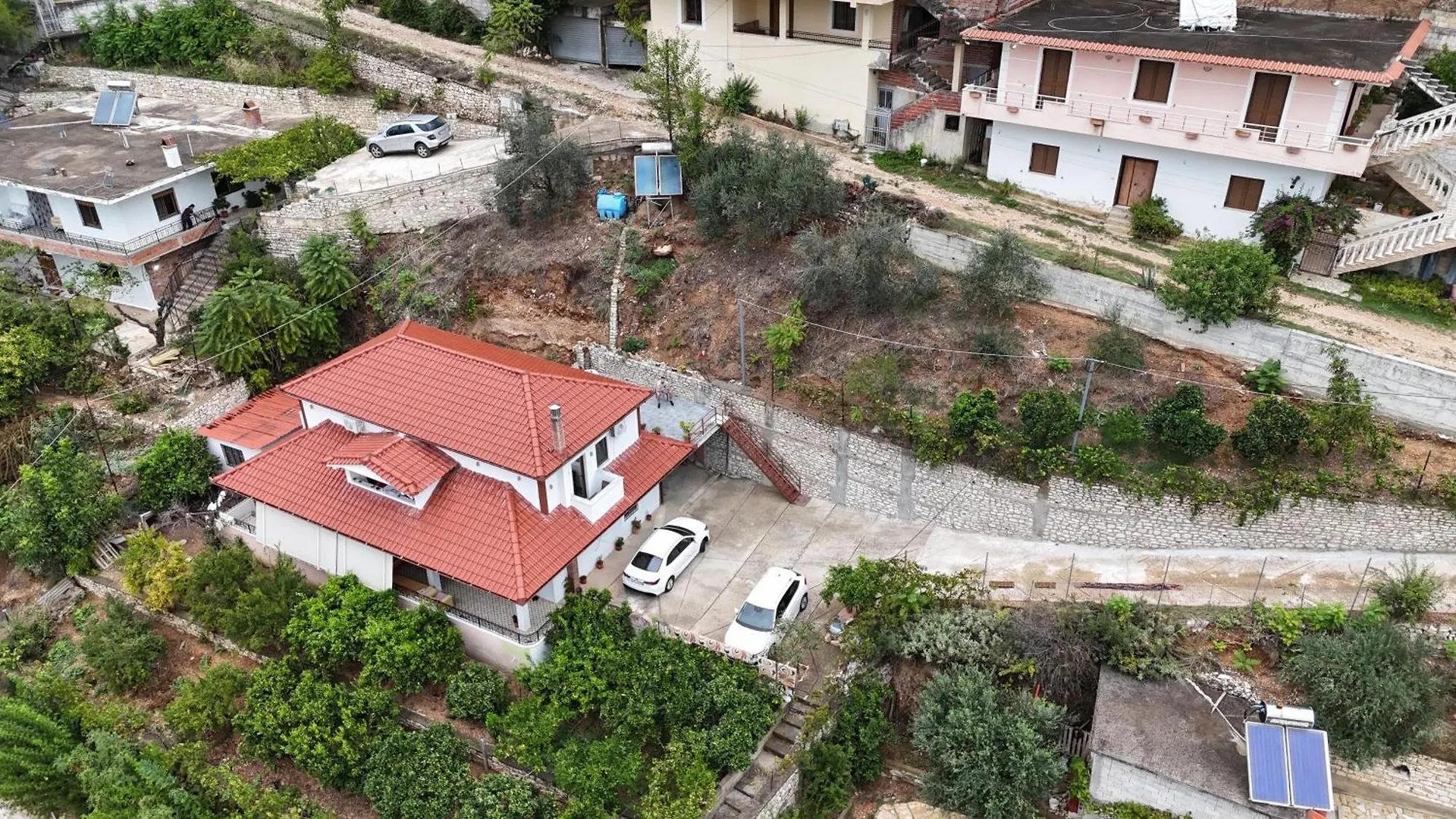 Vila Toska Berat Bed & Breakfast